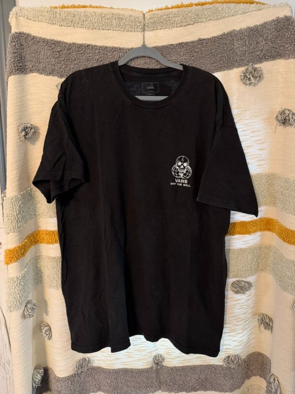 Vans Off The Wall Black Skull Globe Barbed Wire Graphic T Shirt Men's Size XL